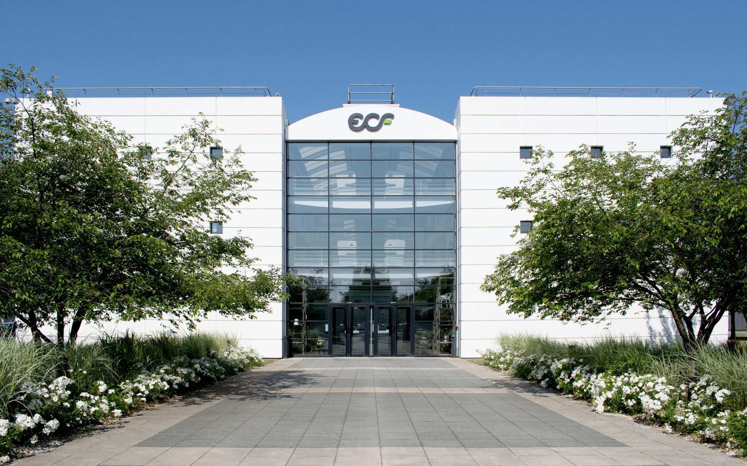 Photo_ECF_RetouchesVF (1) (2)_1